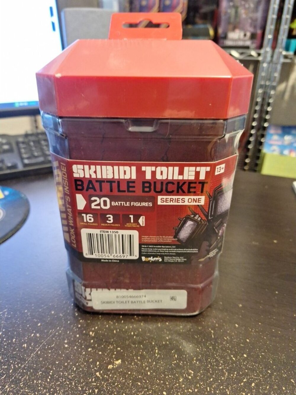 Skibidi Toilet Battle Bucket Series 1 – Collectible Figure Set – NEW - Picture 2 of 2